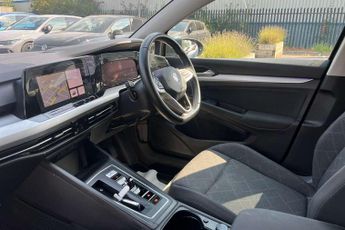 Volkswagen Golf 1.5 eTSI 150 Life 5dr DSG