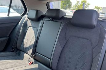 Volkswagen Golf 1.5 TSI 204 Style eHybrid 5dr DSG