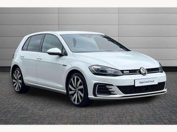 Volkswagen Golf 1.4 TSI GTE Advance 5dr DSG