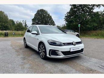 Volkswagen Golf 1.4 TSI GTE Advance 5dr DSG