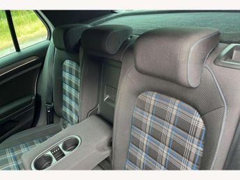 Volkswagen Golf 1.4 TSI GTE Advance 5dr DSG
