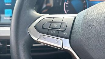 Volkswagen Golf 1.0 TSI Life 5dr