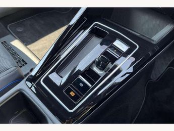 Volkswagen Golf 1.5 eTSI 150 R-Line 5dr DSG