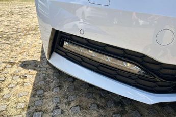 Skoda Superb 2.0 TDI CR 200 Sport Line Plus 5dr DSG
