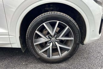 Volkswagen Touareg 3.0 V6 TDI 4Motion R-Line 5dr Tip Auto