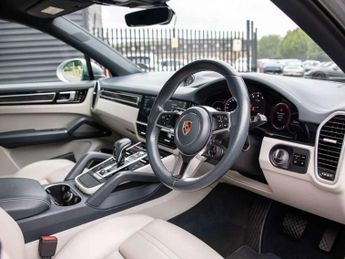 Porsche Cayenne 5dr Tiptronic S