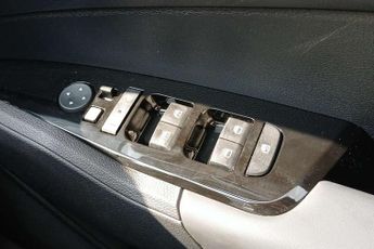 Kia Sportage 1.6T GDi PHEV 3 5dr Auto AWD