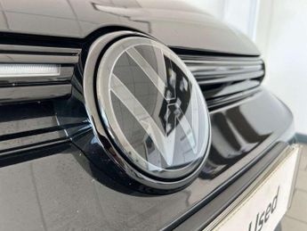 Volkswagen Golf 2.0 TSI 333 R Black Edition 4Motion 5dr DSG