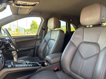Porsche Macan 5dr PDK