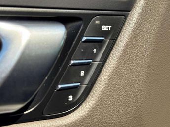 Porsche Macan 5dr PDK