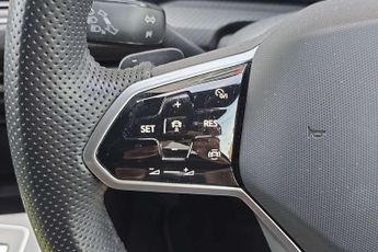 Volkswagen Golf 1.5 eTSI 150 R-Line 5dr DSG