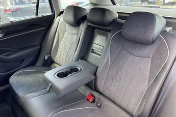 Volkswagen Passat 1.5 TSI eHybrid Life 5dr DSG