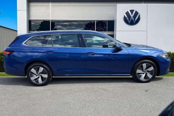 Volkswagen Passat 1.5 TSI eHybrid Life 5dr DSG