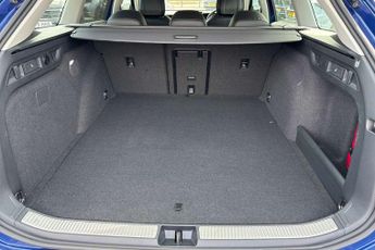Volkswagen Passat 1.5 TSI eHybrid Life 5dr DSG