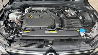 Volkswagen Golf 1.5 eTSI 150 Style 5dr DSG