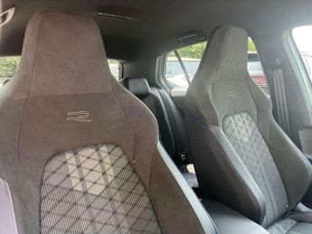 Volkswagen Golf 2.0 TDI 150 R-Line 5dr DSG