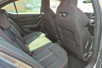 Skoda Octavia 2.0 TSI vRS 5dr DSG