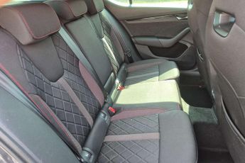 Skoda Octavia 2.0 TSI vRS 5dr DSG