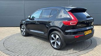 Volvo XC40 2.0 B4P Plus Dark 5dr Auto