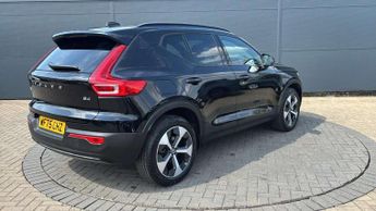 Volvo XC40 2.0 B4P Plus Dark 5dr Auto