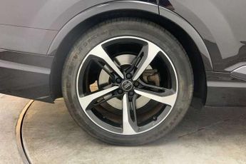 Audi Q7 50 TDI Quattro Black Edition 5dr Tiptronic
