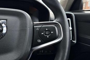 Volvo XC40 1.5 T4 Recharge PHEV Plus Dark 5dr Auto