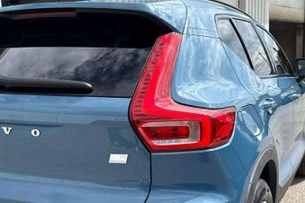 Volvo XC40 1.5 T4 Recharge PHEV Plus Dark 5dr Auto