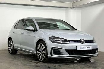 Volkswagen Golf 1.4 TSI GTE Advance 5dr DSG