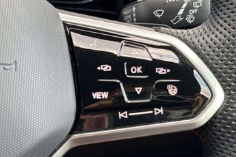Volkswagen Golf 1.5 eTSI 150 R-Line 5dr DSG