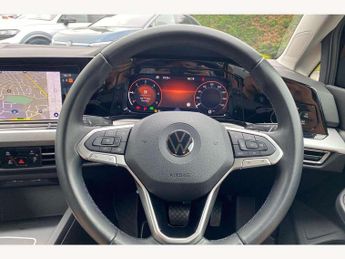 Volkswagen Golf 2.0 TDI Life 5dr DSG