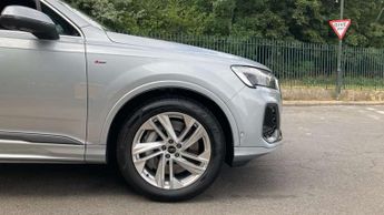 Audi Q7 3.0 TFSI e Quattro 394 S Line 5dr Tiptronic