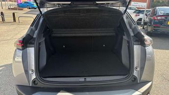 Peugeot 2008 1.2 Hybrid 136 Allure 5dr e-DSC6