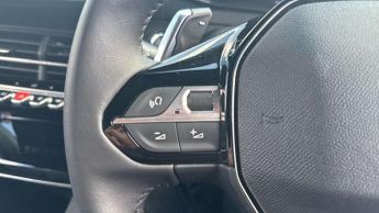 Peugeot 2008 1.2 Hybrid 136 Allure 5dr e-DSC6