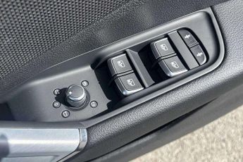 Audi Q2 35 TFSI S Line 5dr S Tronic