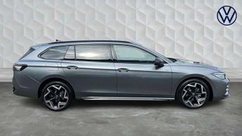 Volkswagen Passat 1.5 eTSI R-Line 5dr DSG