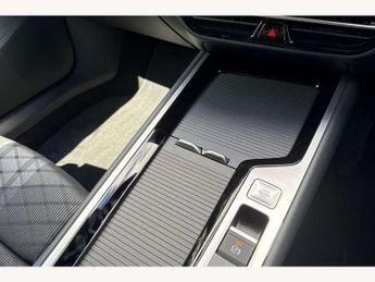 Volkswagen Passat 1.5 eTSI R-Line 5dr DSG