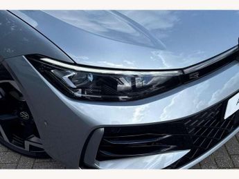 Volkswagen Passat 1.5 eTSI R-Line 5dr DSG