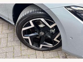 Volkswagen Passat 1.5 eTSI R-Line 5dr DSG