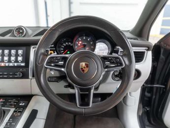 Porsche Macan S 5dr PDK