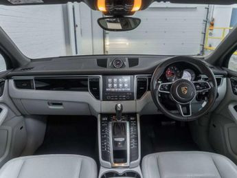 Porsche Macan S 5dr PDK