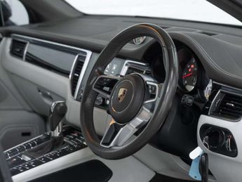 Porsche Macan S 5dr PDK