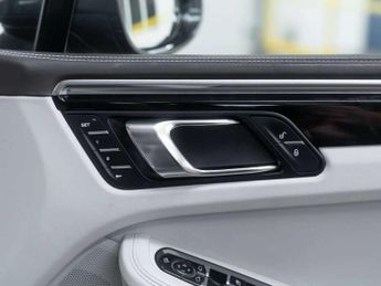 Porsche Macan S 5dr PDK