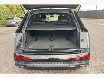 Audi Q7 45 TDI Quattro S Line 5dr Tiptronic