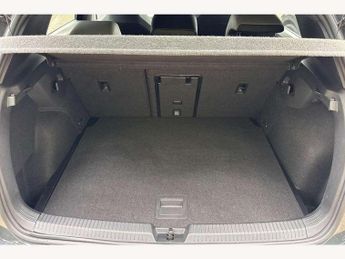 Volkswagen Golf 1.5 eTSI 150 R-Line 5dr DSG