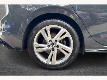 Volkswagen Golf 1.5 eTSI 150 R-Line 5dr DSG