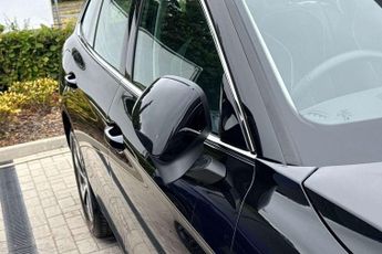 Volkswagen Passat 1.5 TSI eHybrid Life 5dr DSG