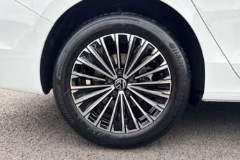 Volkswagen Passat 1.5 TSI eHybrid Elegance 5dr DSG