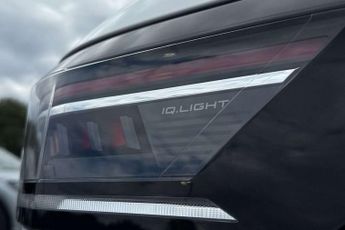 Volkswagen Passat 1.5 TSI eHybrid Elegance 5dr DSG