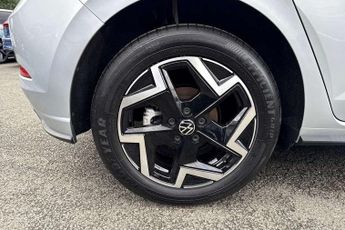 Volkswagen Polo 1.0 TSI 115 R-Line 5dr DSG