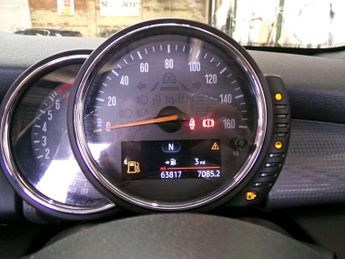 Volvo XC40 1.5 T3 [163] R DESIGN 5dr Geartronic